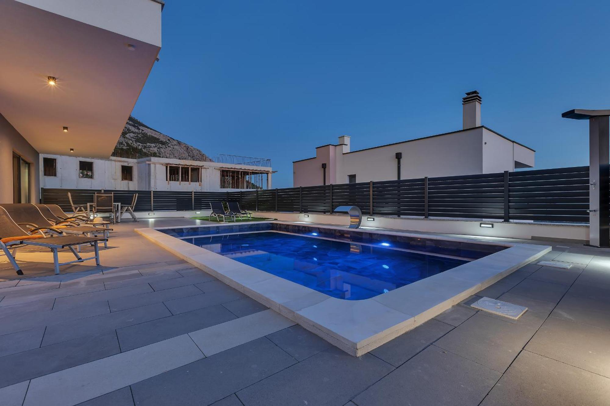 Villa Adria Макарска Экстерьер фото