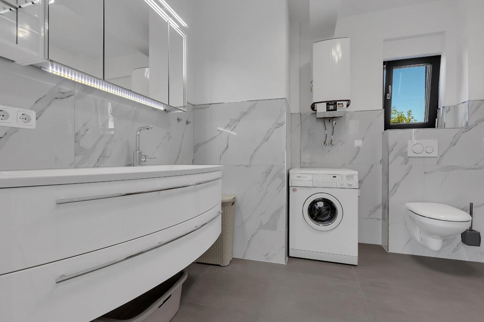 Villa Adria Макарска Экстерьер фото